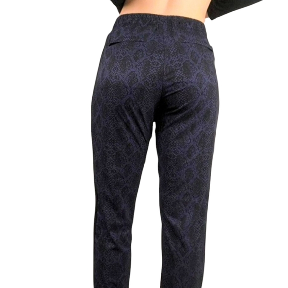 Athleta Brokyln Snake Print Blue-Black Jogger - Picture 3 of 15